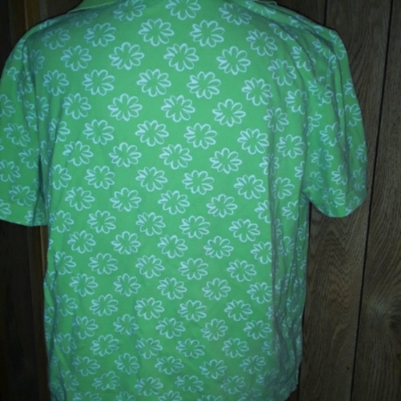 Kim Roger's Womans Size Large Lime Green & White Polo Shirt Floral Repeat Shirt - Picture 3 of 3